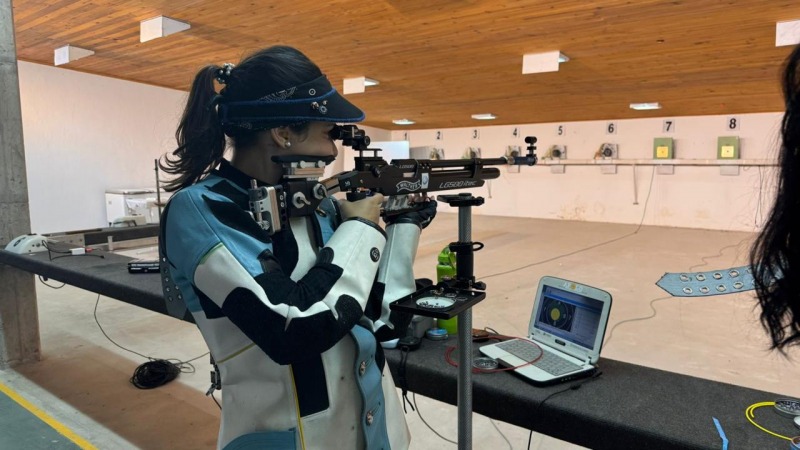 Lola S�nchez entren� con la Selecci�n Argentina de tiro